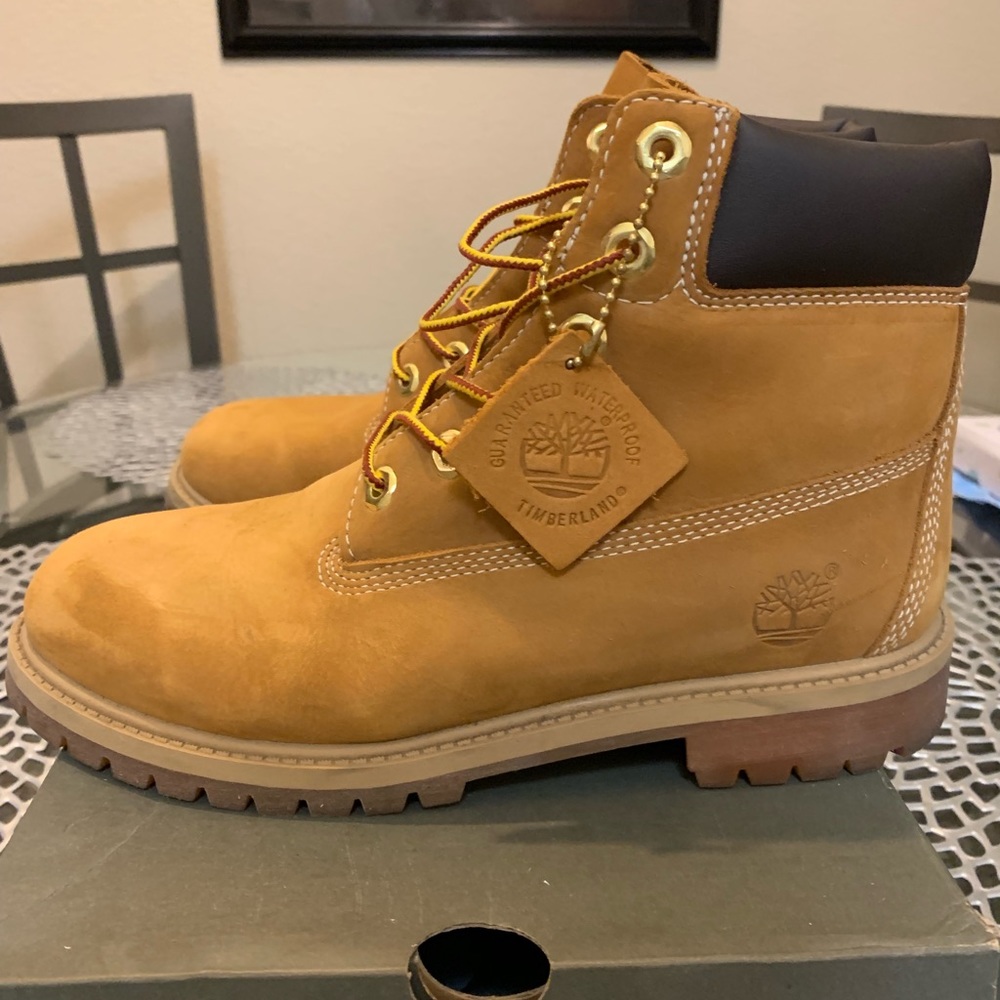 EUC Timberland 6in Wheat Nubuck boots